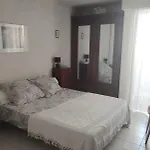 T3 Avec Piscine Et Proche De La 5mns A Pied Appartement Saint-Raphaël